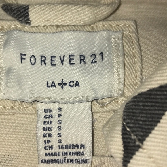 Forever 21 cream jean jacket - Picture 2 of 5